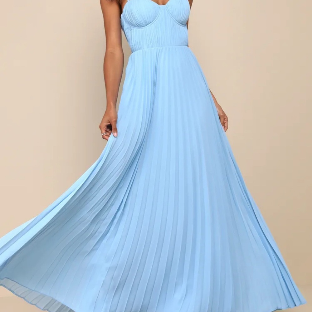 Lulu's Blue Pleated Strapless Sundress